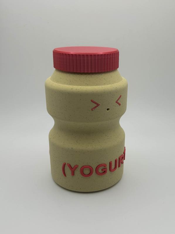 Yogurt Container with Removable Lid
