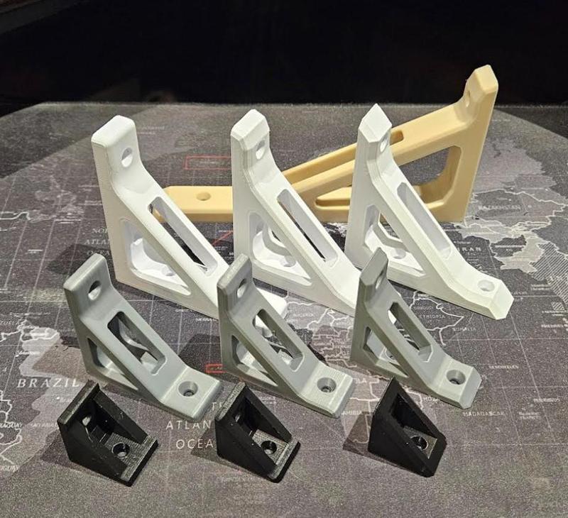 Any Size Parametric 90 Degree Shelf Bracket / Corner Bracket.  Imperial & metric!