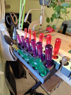 9 ScrewDriver Holder .3mf