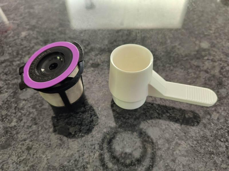 Keurig scoop and tamper for reusable cups
