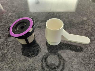 Keurig scoop and tamper for reusable cups