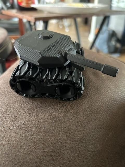 Tank Fidget