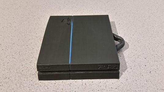 Min PS4 Keychain