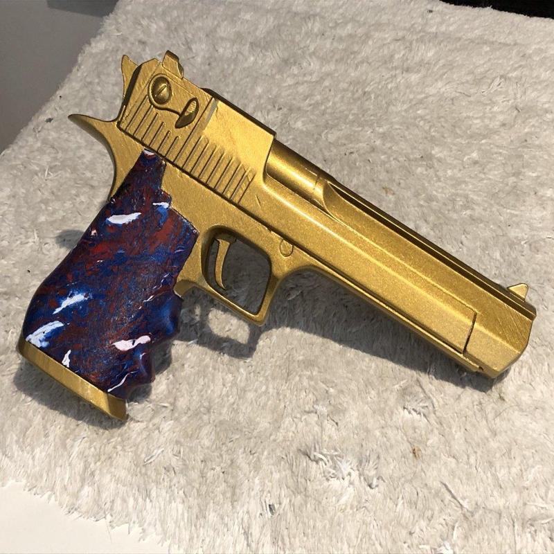 Desert Eagle .50 Fullscale (Used in Black Space Netflix series)