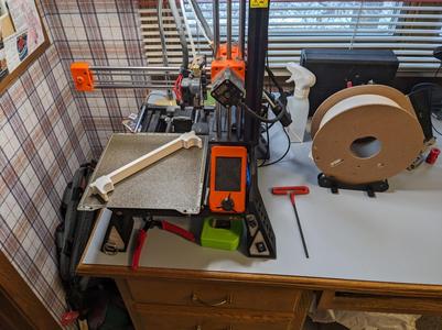 Rack for filament spools in ezstorage 18L boxes