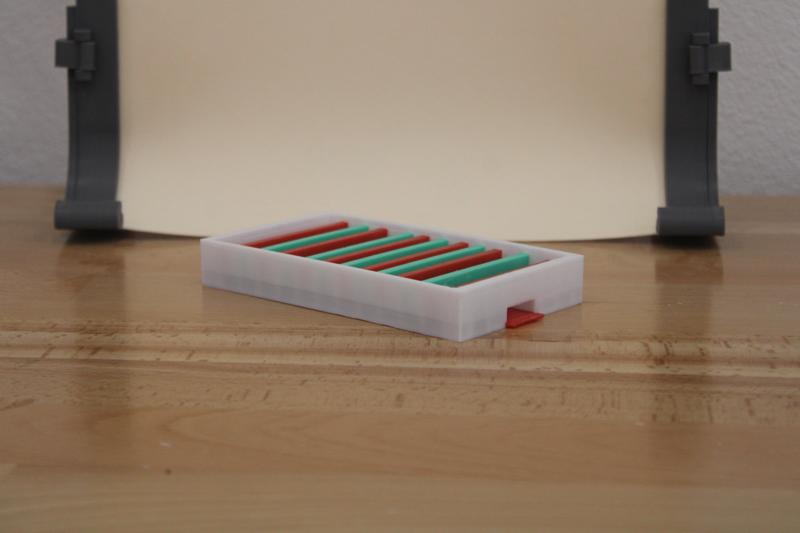 Self draining soap tray