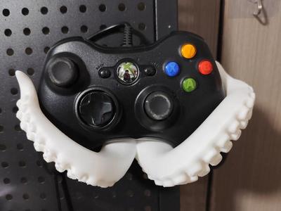 Tentacle Handle Holder Pegboard