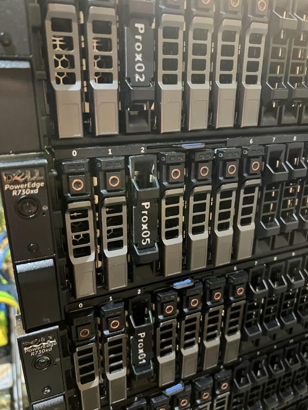 Dell R730xd blank 2.5" caddy click-on labels