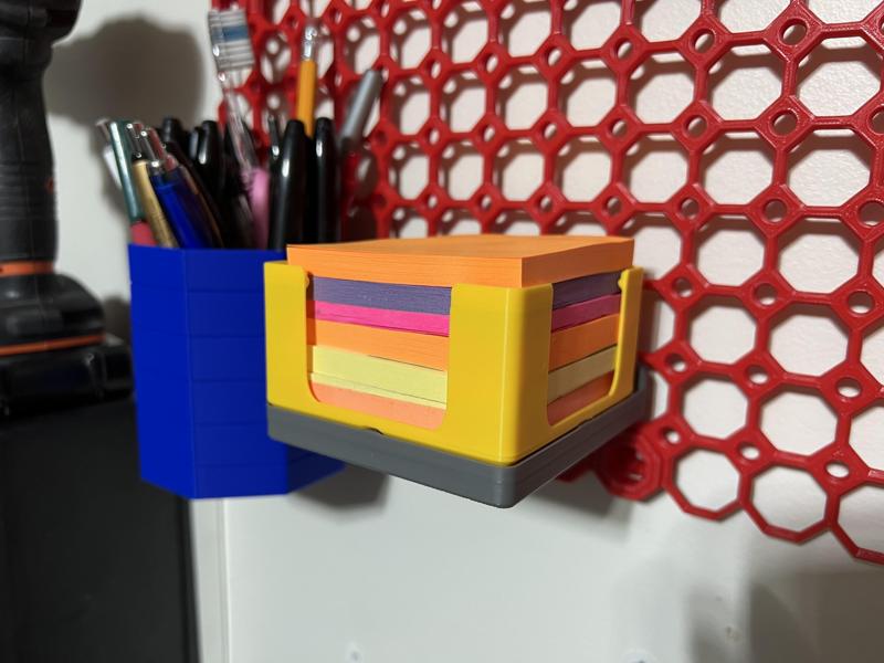 Multiboard Mounted 2x2 Gridfinity Baseplate