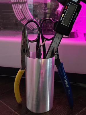 Simple Tool Container With Slits