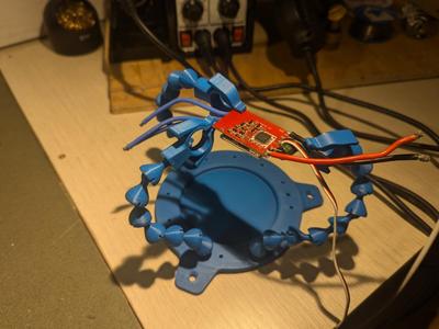 soldering helping hands/universal clamp thing