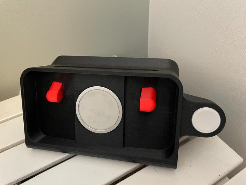 Clean iPhone 16 Pro Max Dock + AppleWatch