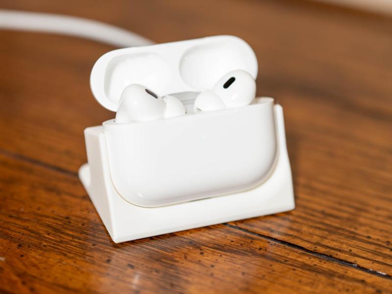 Airpods Stand that uses Apple Watch Charger 