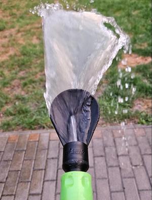 Garden hose spoon "Gardönkel", Watering spoon