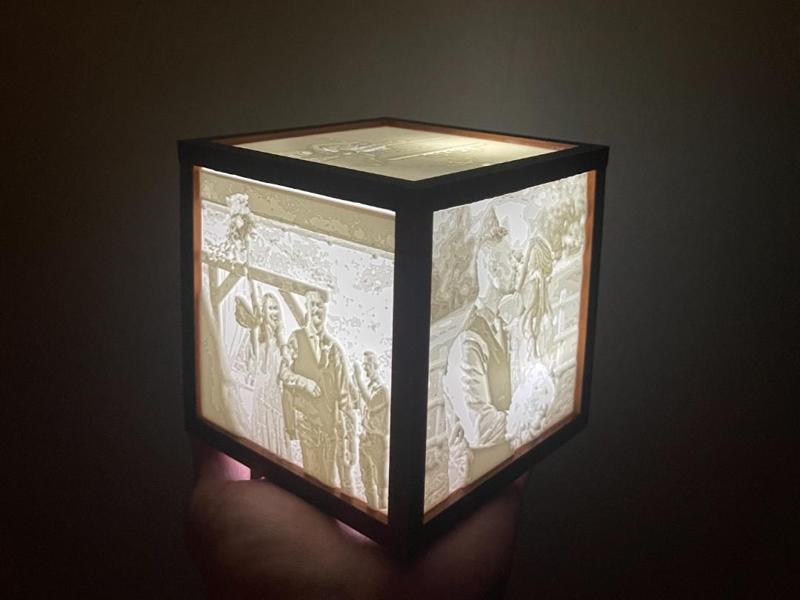 Cube lithograph Frame