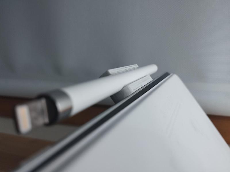 Apple Pencil Holder for the Ipad