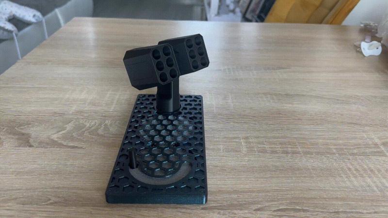 The best moving pen holder Rocket Launcher
