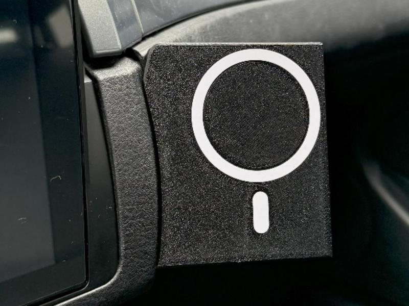 E46 MagSafe Phone Holder