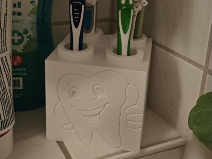 Interdental Smile - toothbrush holder