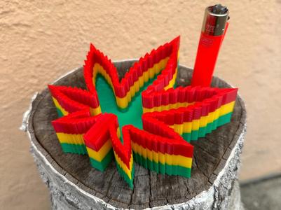 RASTA Leaf Ashtray