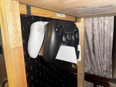 SKADIS pegboard PS5 controller charger stand