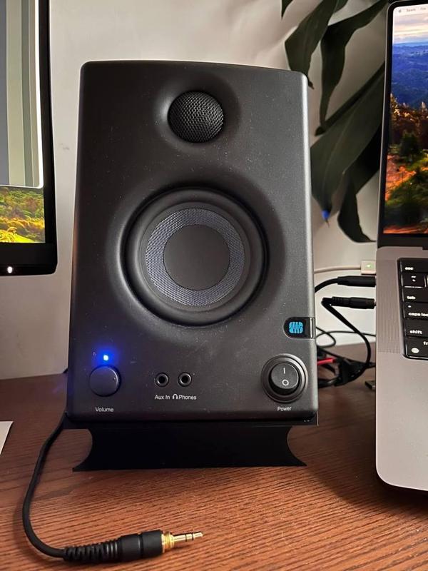 Edifier MR4 monitor stand