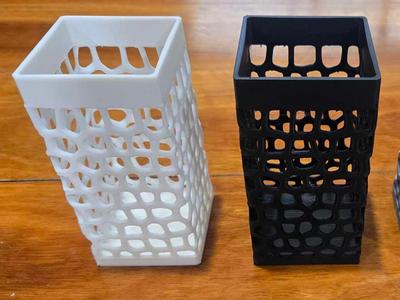 Voronoi Pen Holder