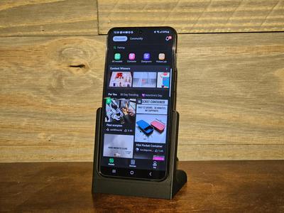 Galaxy S23/S24/S25 Plus Phone Stand
