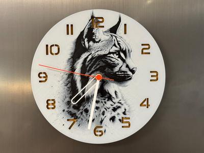 wall / desk clock lynx