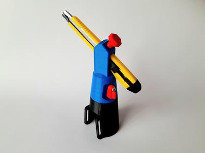 Prótesis Con Herramienta Intercambiable - Prosthesis With Interchangeable Tool