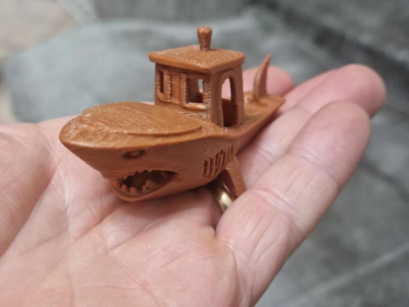 shark boat / benchy