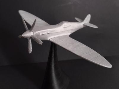 Spitfire Mk.XIV scale model
