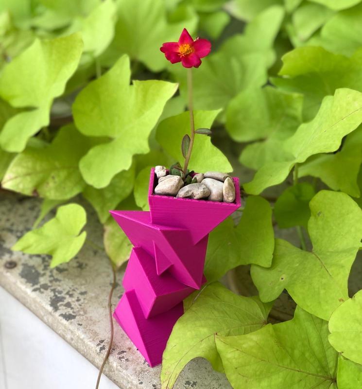 FLOWERPOT VASE - MULTI-TRIANGUL-TRIANGLE