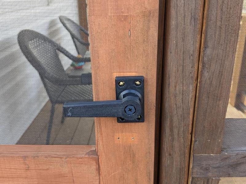 Simple Screen Door Latch
