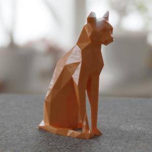 Low poly sitting cat