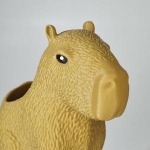 Capibara Pot