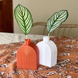 Modern Arch Vase