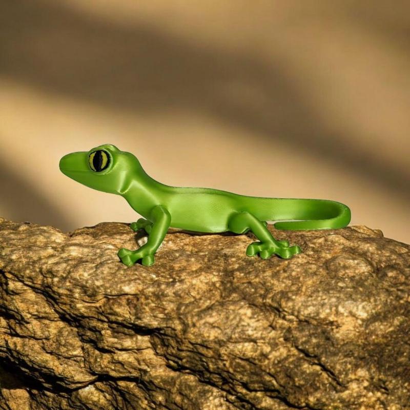 Small Desert Gecko Figure