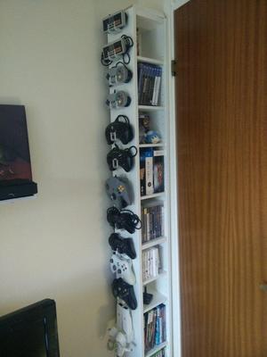 Videogame controller holder (compilation)