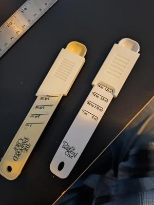 Pampered Chef Sliders for Adjustable Measuring Spoons