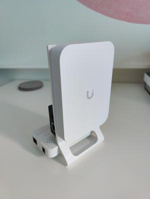 Unifi in wall stand with PoE injector and GoCoax adaptor