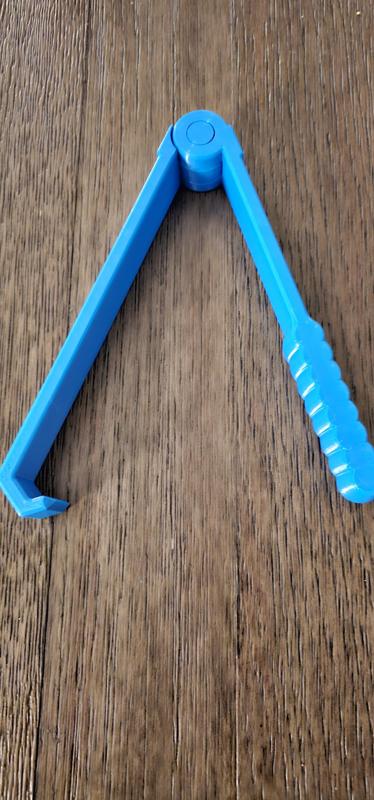 Folding Back Scratcher