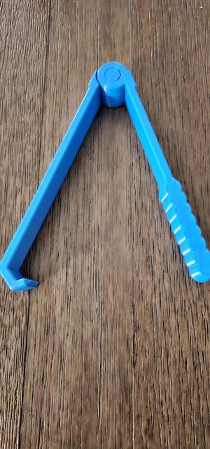 Folding Back Scratcher