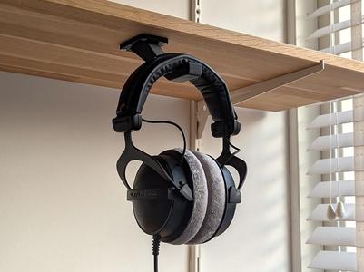 Headset Holder