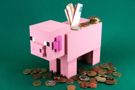 Piggy Bank Minecraft Pig