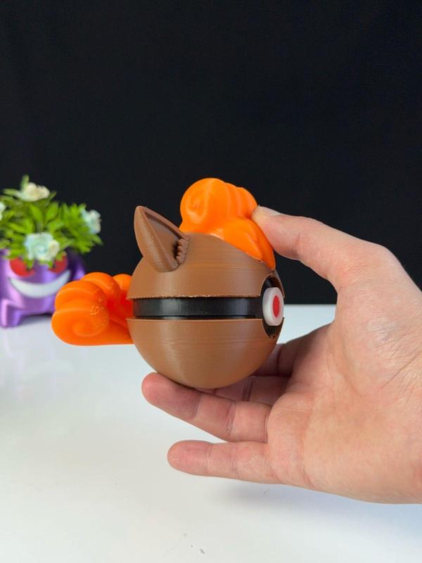 Vulpix Pokeball