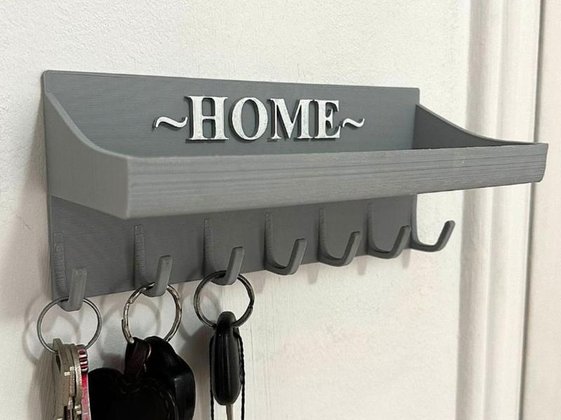 Key hanger with shelf