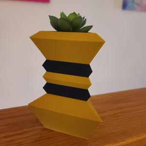 Vase Vertex (Tall) - Modern Vase