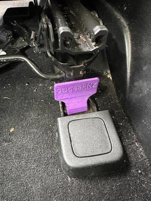Jeep Wrangler JK 2dr - front seat safety flap