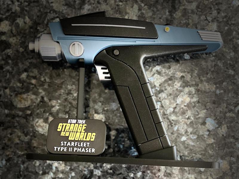 Star Trek Strange New Worlds Phaser and Stand